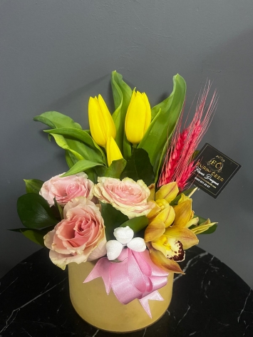 3lu ITHAL GUL LALE VE ORKIDE ARANJMAN