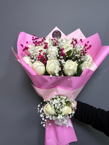 İTHAL 15 BEYAZ  GUL BUKETI