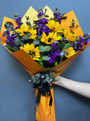 AYÇİÇEĞİ VE ŞEBBOY BUKETİ